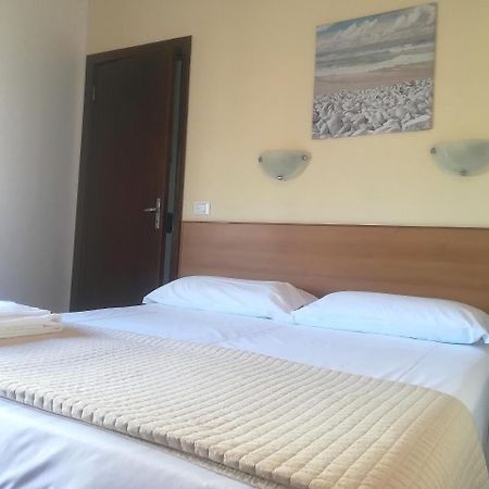 Hotel Valente 奥托纳 外观 照片