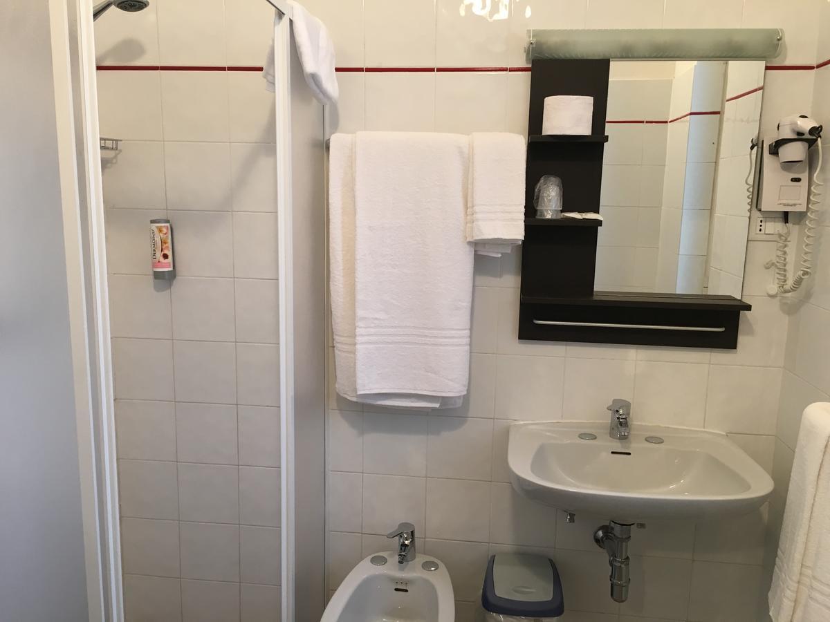 Hotel Valente 奥托纳 外观 照片