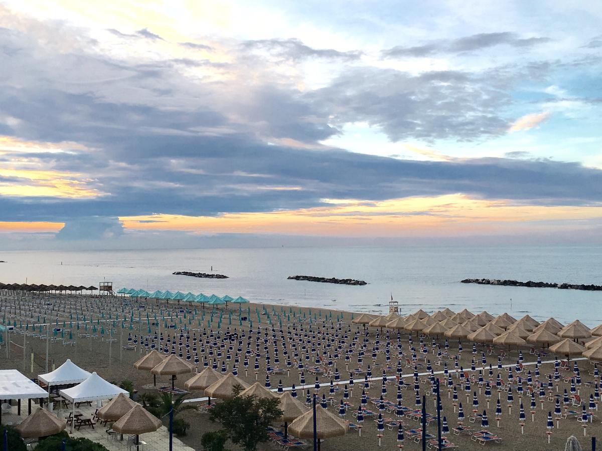 Hotel Valente 奥托纳 外观 照片